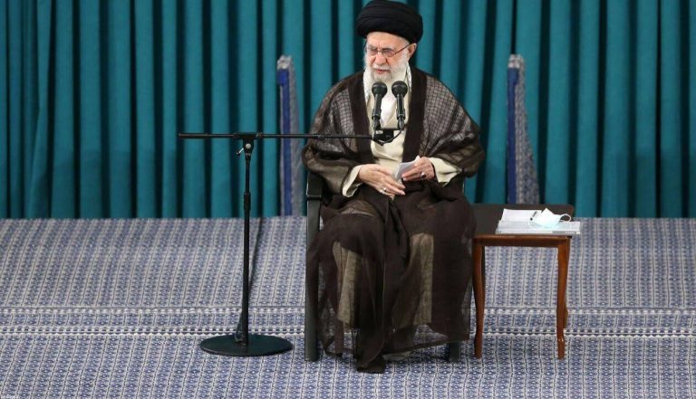 درباره این مقاله بیشتر بخوانید ⭕️ خامنه‌ای: جوانان به دلیل برخی هیجان‌ها و احساسات در مسائل وارد میدان شدند