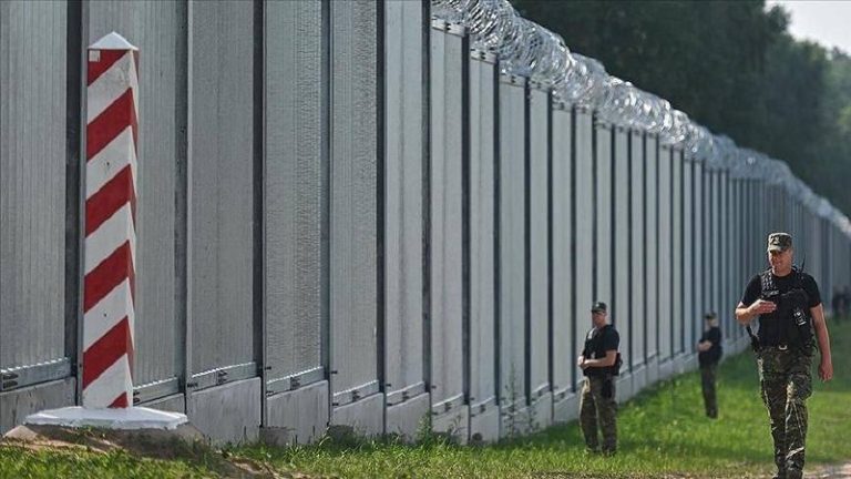درباره این مقاله بیشتر بخوانید پایان ساخت دیوار حائل بین لهستان و بلاروس