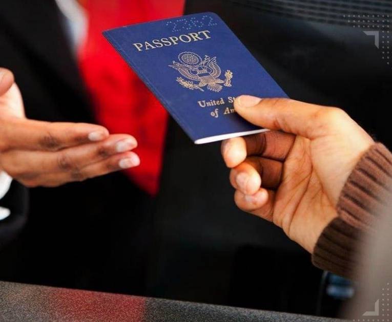 درباره این مقاله بیشتر بخوانید 🔴 پاسپورت بی‌حجابان جلب می‌شود!