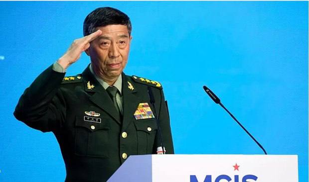 درباره این مقاله بیشتر بخوانید وزیر دفاع چین ناپدید شد/ برخی منابع از حبس خانگی لی شانگفو خبر می دهند