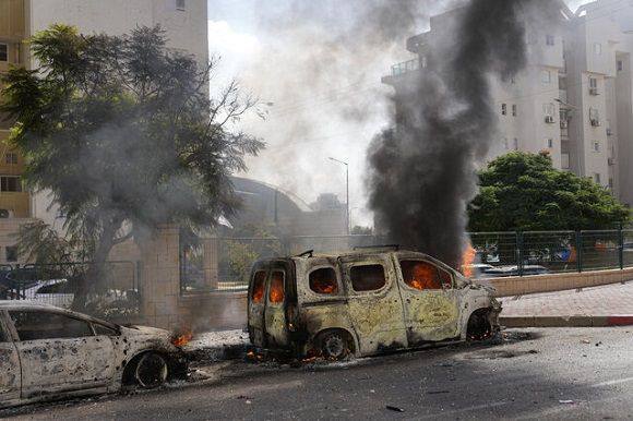 درباره این مقاله بیشتر بخوانید 📢 حماس: عملیات «طوفان الاقصی» به کرانه باختری و لبنان کشیده خواهد شد