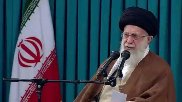 درباره این مقاله بیشتر بخوانید علی خامنه‌ای: گیرم که نیروهای غیرنظامی اسرائیلی کشته شدند، مگر چند نفر بودند؟!!!