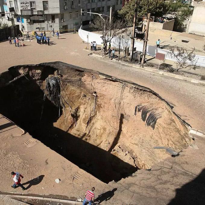 درباره این مقاله بیشتر بخوانید ایران در جمع پنج کشور جهان با بیشترین میزان فرونشست زمین قرار گرفت