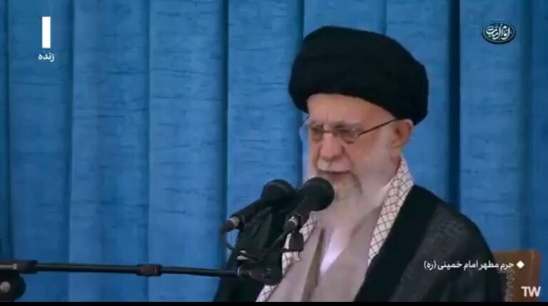 درباره این مقاله بیشتر بخوانید 🔻 خامنه‌ای در سالمرگ خمینی با تعریف و تمجید صریح از عملیات تروریستی «هفتم اکتبر» علیه اسرائیل، آن را «معجزه» و «نیاز منطقه» دانست