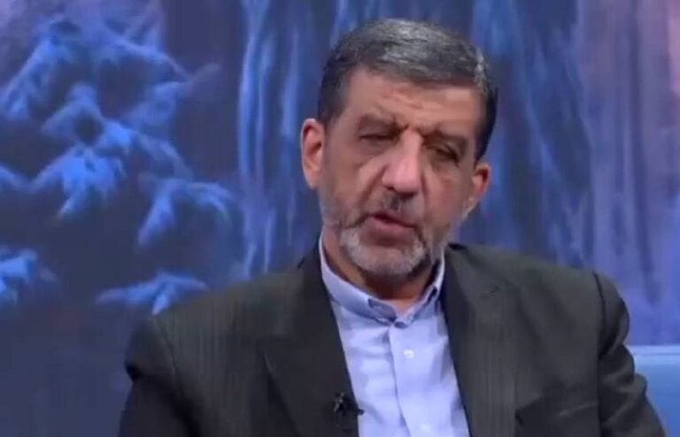 درباره این مقاله بیشتر بخوانید ضرغامی: اگر فیفا به ما گیر نمی‌داد، حق قانونی خانم‌ها برای ورود به استادیوم را به رسمیت نمی‌شناختیم!!