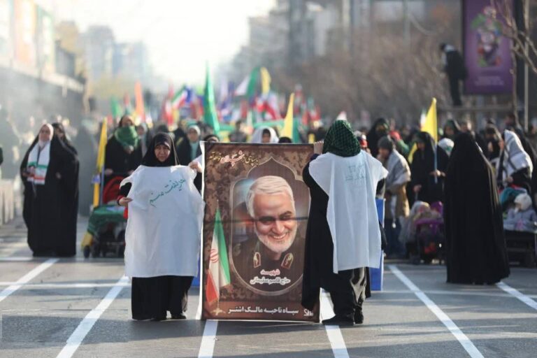 درباره این مقاله بیشتر بخوانید روزنامه تلگراف: شهروندان ایران امیدوارند ترامپ به روند سرنگونی جمهوری اسلامی کمک کند