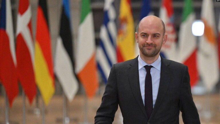 درباره این مقاله بیشتر بخوانید درخواست فرانسه از اتحادیه اروپا برای تحریم مقامات جمهوری اسلامی