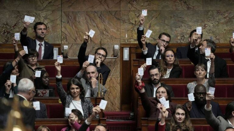 درباره این مقاله بیشتر بخوانید تصویب قطعنامه پارلمان فرانسه؛ قرار دادن سپاه پاسداران در لیست سازمان‌های تروریستی اتحادیه اروپا