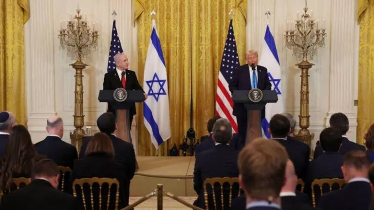 درباره این مقاله بیشتر بخوانید ترامپ خواهان مالکیت غزه، تبدیل آن به منطقه ساحلی تفریحی و انتقال فلسطینی‌ها به کشورهای دیگر شد