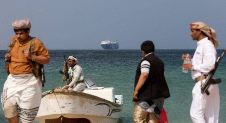 درباره این مقاله بیشتر بخوانید بازداشت دو ملوانان ایرانی در حال انتقال سلاح تروریست‌های حوثی در یمن