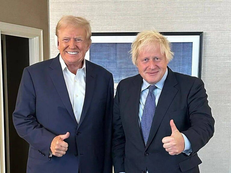 درباره این مقاله بیشتر بخوانید 🔴جانسون: هدف ترامپ شوک به اروپا و اوکراین برای جدیت بیشتر است