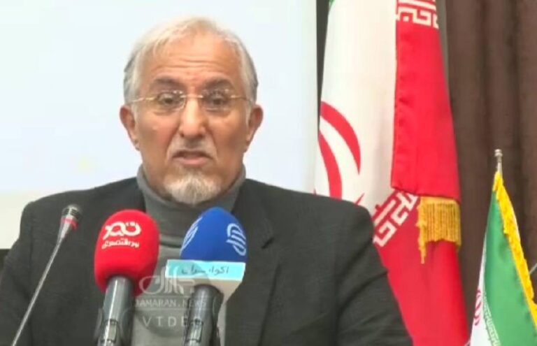 درباره این مقاله بیشتر بخوانید به اسم آزادی اقتصادی هر روز آزادی بیشتری از عموم مردم دریغ شد