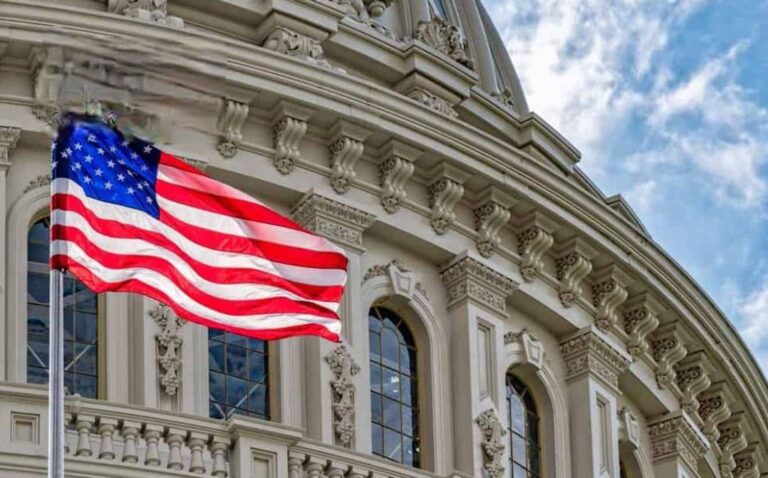 درباره این مقاله بیشتر بخوانید نمایندگان کنگره آمریکا طرح جدیدی برای تحریم‌های نفتی ایران ارائه کردند