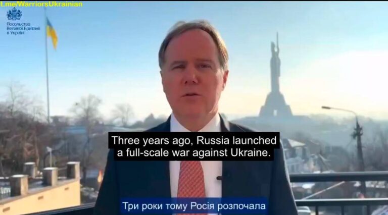 درباره این مقاله بیشتر بخوانید 🔴سفیر بریتانیا در اوکراین اطمینان می دهد که اوکراینی ها می توانند روی حمایت بی دریغ بریتانیا حساب کنند.