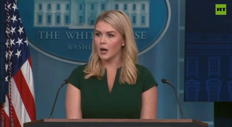 درباره این مقاله بیشتر بخوانید 🔴 واکنش کارولین لیویت، سخنگوی کاخ سفید به تهدید ایران به حمله نظامی توسط ترامپ: