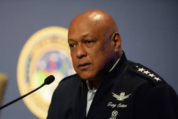 درباره این مقاله بیشتر بخوانید هشدار آمریکا: ایران در آستانه دستیابی به سلاح هسته‌ای در کمتر از یک هفته