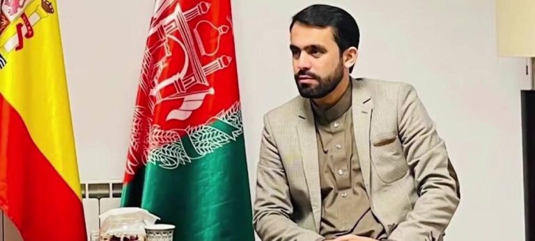 درباره این مقاله بیشتر بخوانید بازداشت سفیر پیشین طالبان در آمریکا به اتهام ارتباط با توطئه ترور روزنامه‌نگار ایرانی