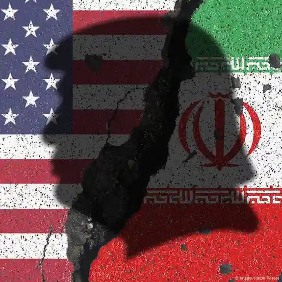 درباره این مقاله بیشتر بخوانید مقام آمریکایی: گفت‌وگو مستقیم میان ایران و آمریکا در یک اتاق برگزار می‌شود