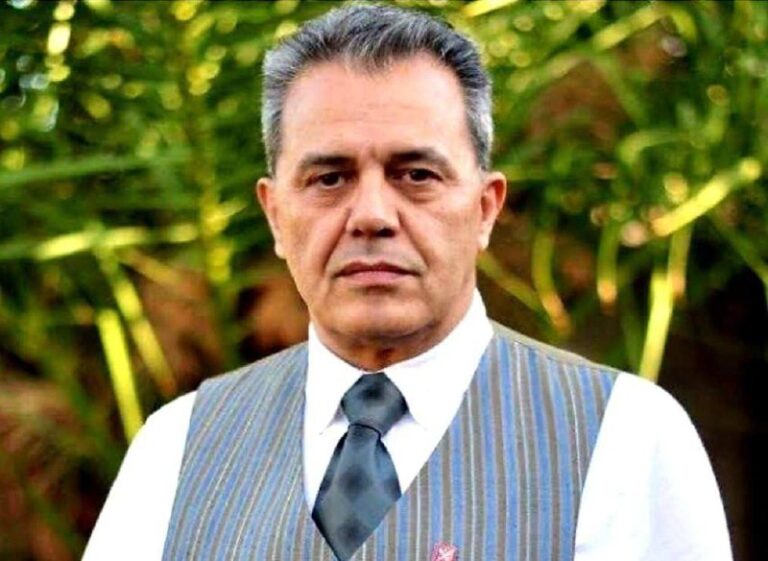 درباره این مقاله بیشتر بخوانید زبان، قلب و چندین عضو جمشید شارمهد را از پیکر او جدا کرده‌اند تا دولت آلمان قادر به تشخیص دلایل مرگ از طریق کالبدشکافی نباشد