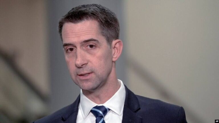 درباره این مقاله بیشتر بخوانید سناتور آمریکایی: ایران برنامه هسته‌ای خود را متوقف کند یا با اقدام نظامی مواجه خواهد شد