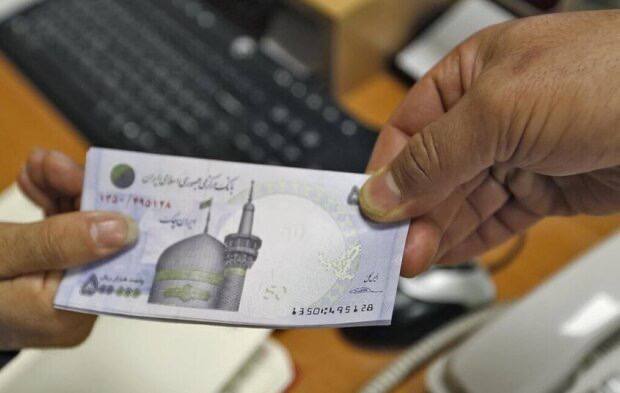 درباره این مقاله بیشتر بخوانید فشار اقتصادی بیشتر بر دوش مردم؛ حذف یارانه ناچیز ۵۰۰ هزار نفر در دولت پزشکیان