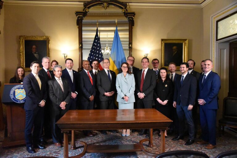 درباره این مقاله بیشتر بخوانید انتشار مفاد توافقنامه منابع کمیاب مابین اوکراین و آمریکا