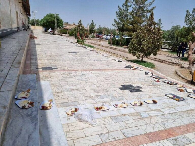 درباره این مقاله بیشتر بخوانید اعتراض دانشجویان علوم پزشکی زاهدان به کیفیت غذا