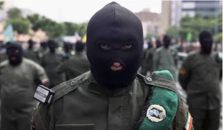 درباره این مقاله بیشتر بخوانید خنثی‌سازی توطئه تروریستی جمهوری اسلامی در لندن؛ هفت ایرانی بازداشت‌شده از مزدوران یگان ۸۴۰ سپاه تروریستی پاسداران هستند