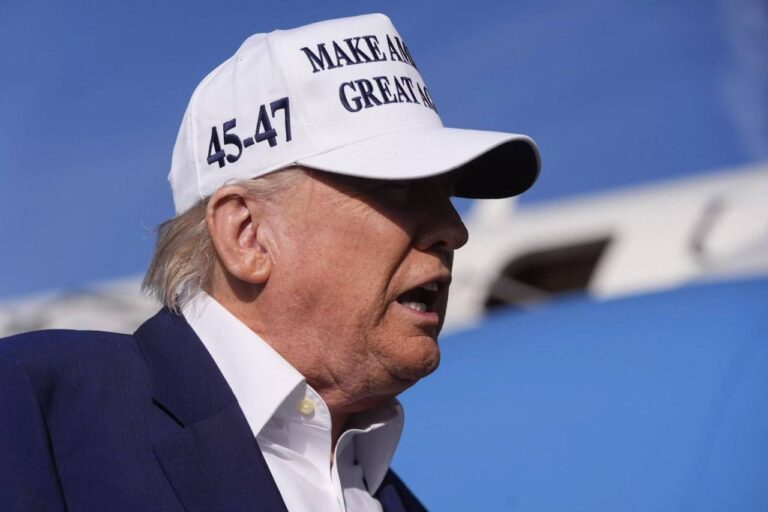 درباره این مقاله بیشتر بخوانید ترامپ اجرای تعرفه ۵۰ درصدی علیه اتحادیه اروپا را به تعویق انداخت