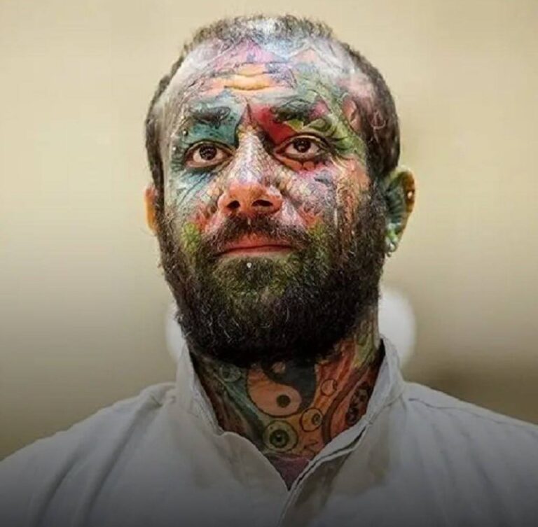 درباره این مقاله بیشتر بخوانید اقدام به خودکشی تتلو در زندان و انتقال به بیمارستان