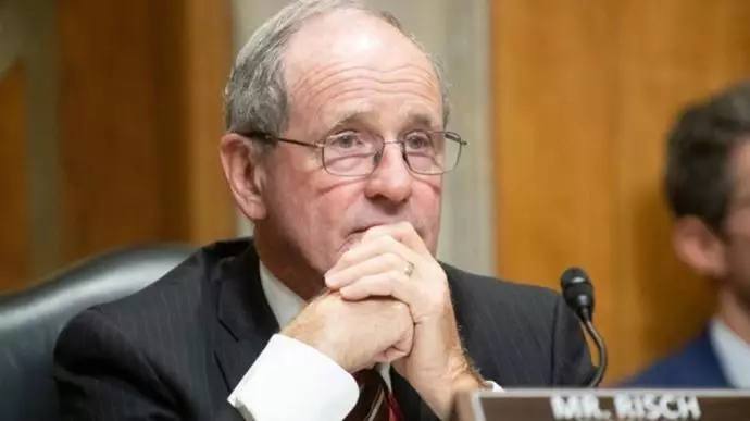 درباره این مقاله بیشتر بخوانید سناتور آمریکایی: ایران از برنامه هسته‌ای دست نمی‌کشد؛ اسرائیل وارد عمل خواهد شد