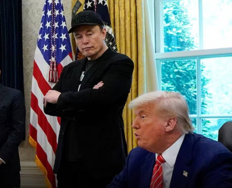 درباره این مقاله بیشتر بخوانید پیشنهاد غیرمنتظره روسیه به ایلان ماسک: پناهندگی سیاسی در مسکو!