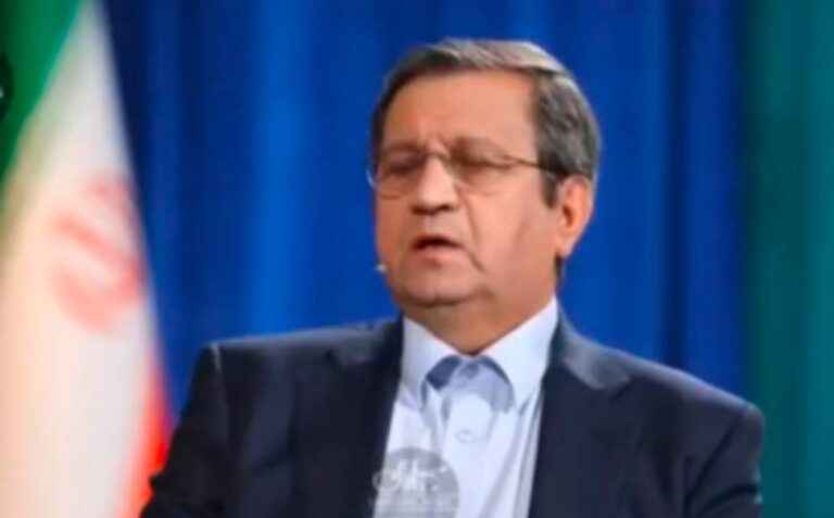 درباره این مقاله بیشتر بخوانید 🔴 همتی: ۲۰ درصد پول نفت به خاطر دور زدن تحریم‌ها می‌پرد! / عدم‌النفع ۴۰۰ میلیارد دلاری از صادرات نفت داشته‌ایم!