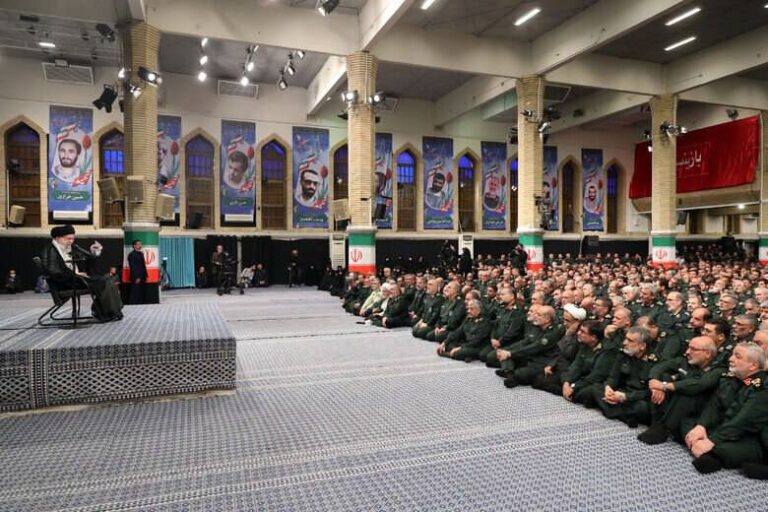 درباره این مقاله بیشتر بخوانید تا الان یه ردیف خالی شده :))))