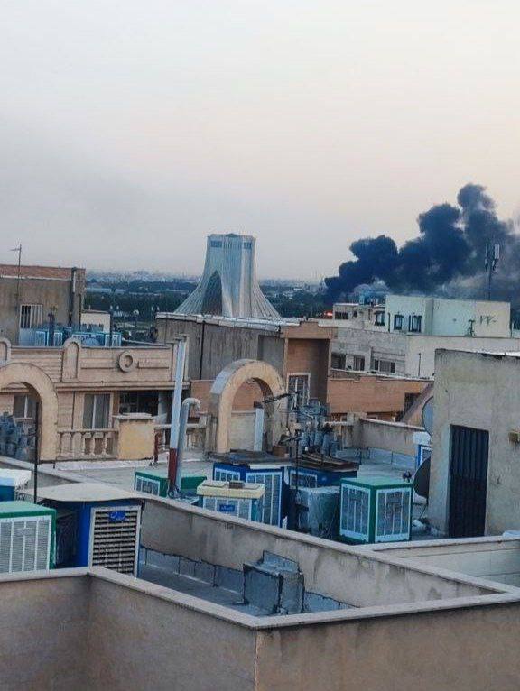 درباره این مقاله بیشتر بخوانید انفجاری مهیب در نزدیکی میدان آزادی تهران رخ داد.