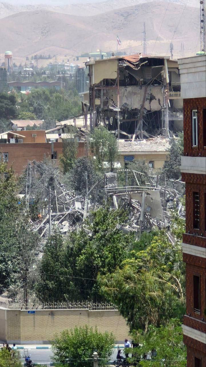 درباره این مقاله بیشتر بخوانید نابودی ساختمون بسيج