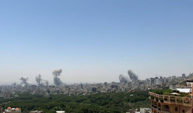 درباره این مقاله بیشتر بخوانید تهران زیر بمب و موشک