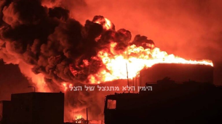 درباره این مقاله بیشتر بخوانید ادامه حملات سنگین ارتش اسرائیل به مواضع حوثی‌ها در یمن؛ زیرساخت‌های نیابتی جمهوری اسلامی هدف قرار گرفت