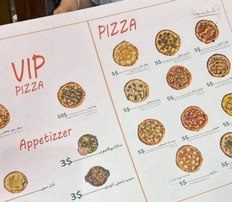 درباره این مقاله بیشتر بخوانید وضعیت پیتزافروشی‌ها توی نیاوران جوری شده که برای این‌که بتونی سفارش بدی باید قیمت دلار رو بدونی.