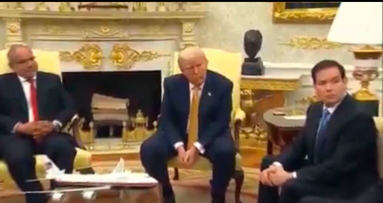 درباره این مقاله بیشتر بخوانید ترامپ: جمهوری اسلامی برای مذاکره التماس می‌کند؛ ما عجله‌ای نداریم، توپ در زمین آن‌هاست