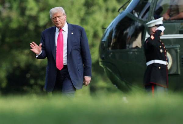 درباره این مقاله بیشتر بخوانید ترامپ به همسایۀ ایران سفر می‌کند؟