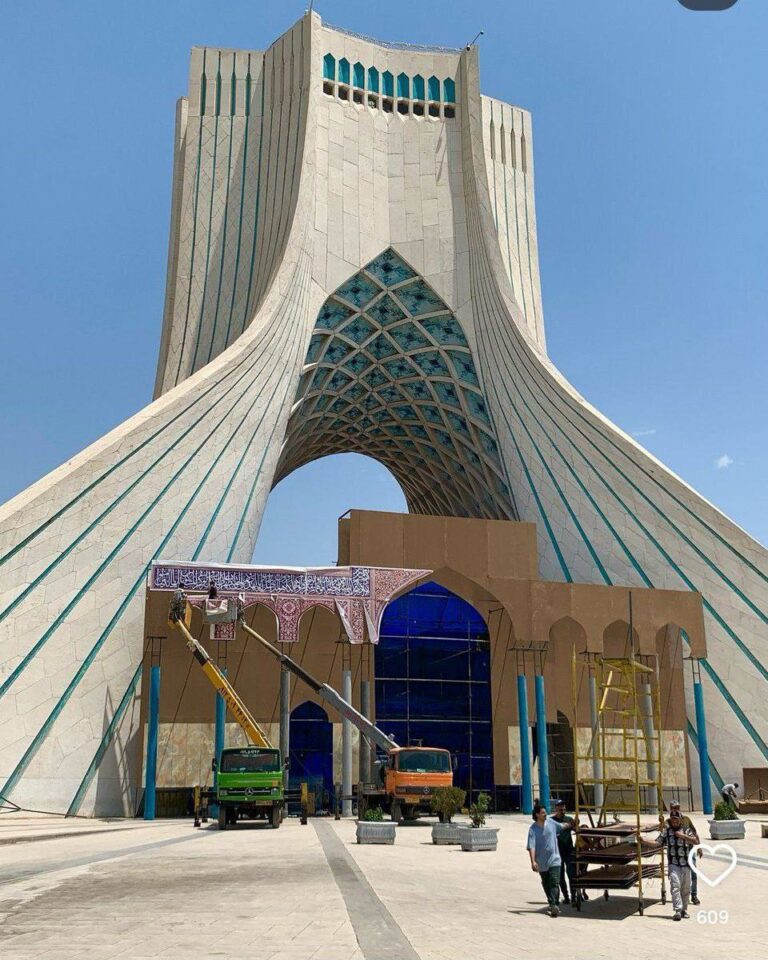 درباره این مقاله بیشتر بخوانید 🔴 تعرض به حریم برج آزادی؛ اثر ثبت‌ملی شده پایتخت!