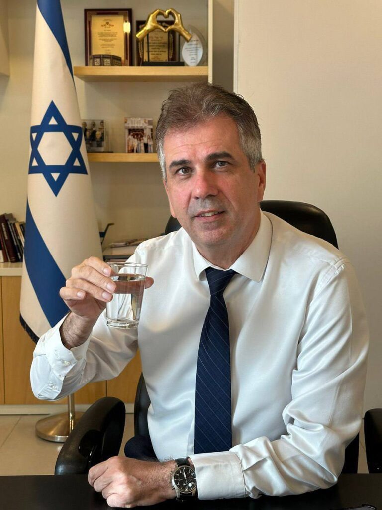 درباره این مقاله بیشتر بخوانید وزیر انرژی اسرائیل خطاب به مردم ایران: «رنج شما را می‌بینم؛ آینده‌ای بدون این رژیم ممکن است»