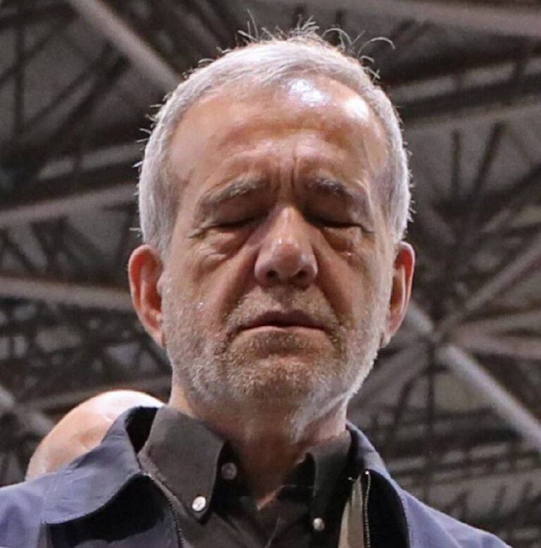 درباره این مقاله بیشتر بخوانید «بدجوری گیریم»؛ اعتراف پزشکیان به بحران‌های دامنگیر رژیم پوسیده جمهوری اسلامی