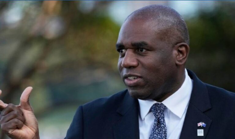 درباره این مقاله بیشتر بخوانید وزیر خارجه بریتانیا: ادعای جمهوری اسلامی درباره اهداف دانشگاهی غنی‌سازی اورانیوم را نمی‌پذیریم