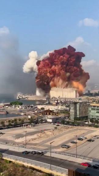 درباره این مقاله بیشتر بخوانید اسرائیل در سالگرد انفجار بیروت: حزب‌الله، لبنان را گروگان جمهوری اسلامی کرده است