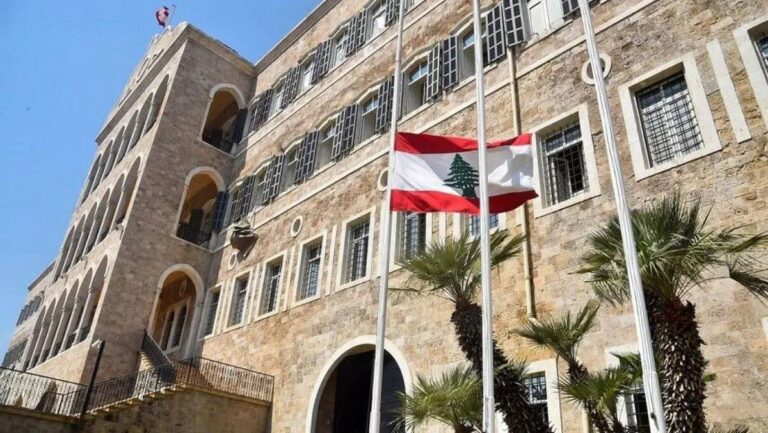 درباره این مقاله بیشتر بخوانید لبنان به ولایتی: دخالت کافی است، به مشکلات مردم خود برسید