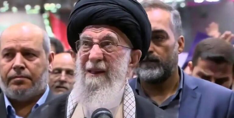 درباره این مقاله بیشتر بخوانید 🔻 وزیر دفاع اسرائیل: «عروسی خونین» در انتظار خامنه‌ای است