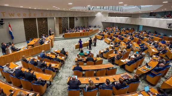 درباره این مقاله بیشتر بخوانید تصویب قطعنامه پارلمان هلند علیه گروه تروریستی حماس