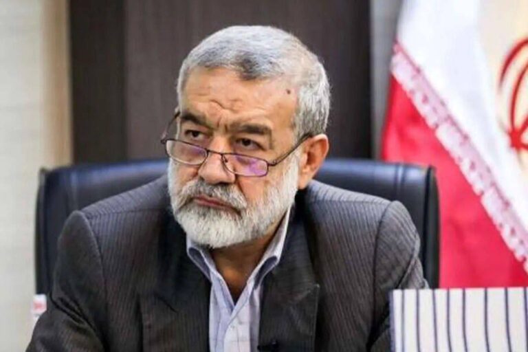 درباره این مقاله بیشتر بخوانید بحران درون حاکمیت؛ تهدید به استیضاح عراقچی بر سر عدم ارائه توافق هسته‌ای